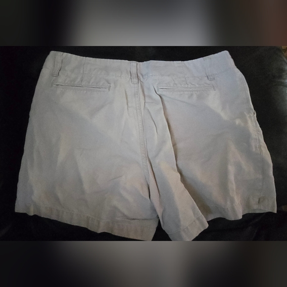 GAP Tan Bermuda Shorts Classic Summer Style Sz10 - Picture 7 of 8